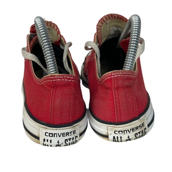 B8 Women’s Converse Chuck Taylor Ox Red Lo Top Canvas Shoes 9 - Picture 4 of 5
